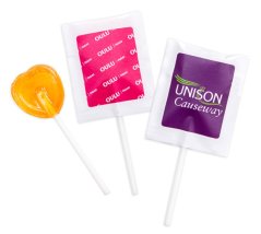 Heart shaped lollipop flat 5g in promotional packaging