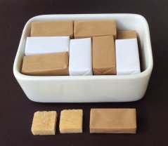 Promotional sugar cube packed in 2 cubes