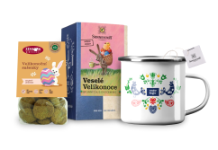 Tea packet with biscuits