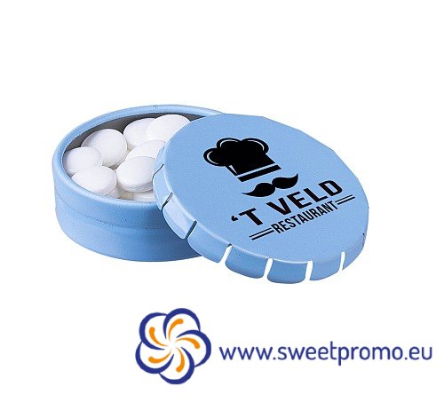 Candy in clic clac box